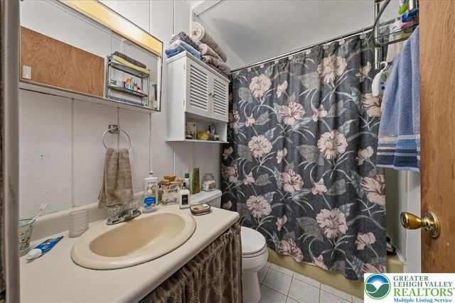 2445 Dornick Road, Middle Smithfield Twp, PA 18302
