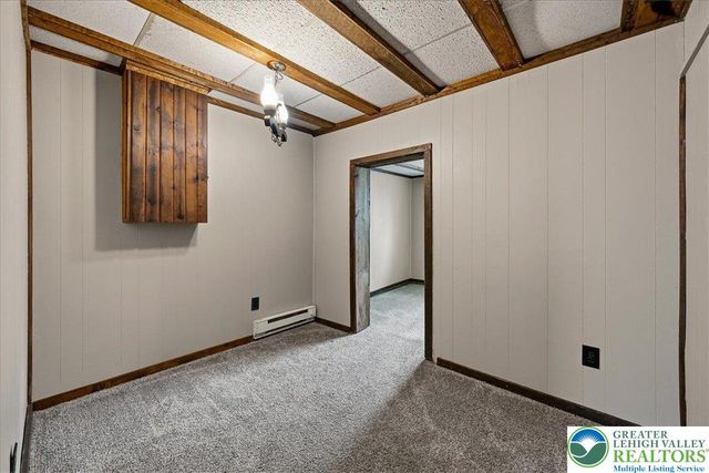 2445 Dornick Road, Middle Smithfield Twp, PA 18302