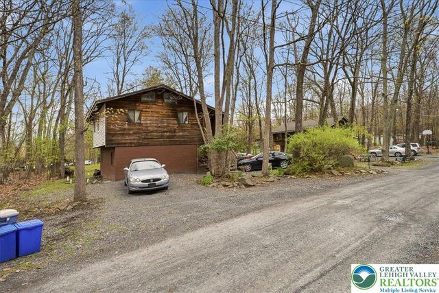 2445 Dornick Road, Middle Smithfield Twp, PA 18302