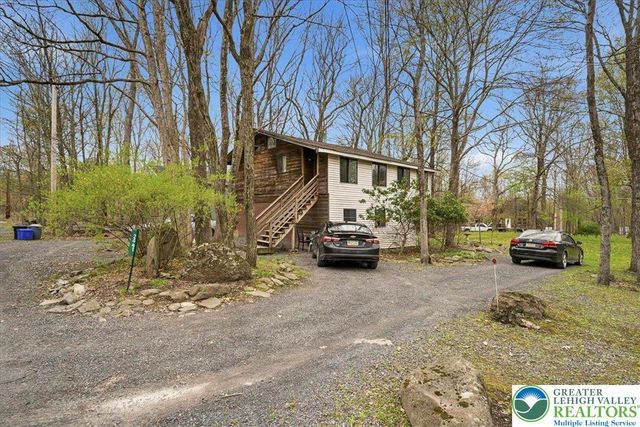 2445 Dornick Road, Middle Smithfield Twp, PA 18302