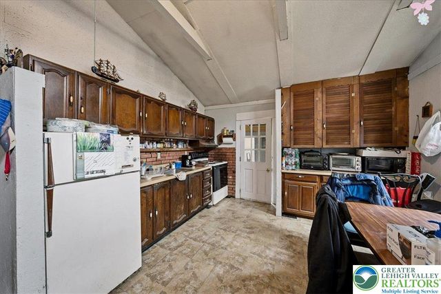 2445 Dornick Road, Middle Smithfield Twp, PA 18302