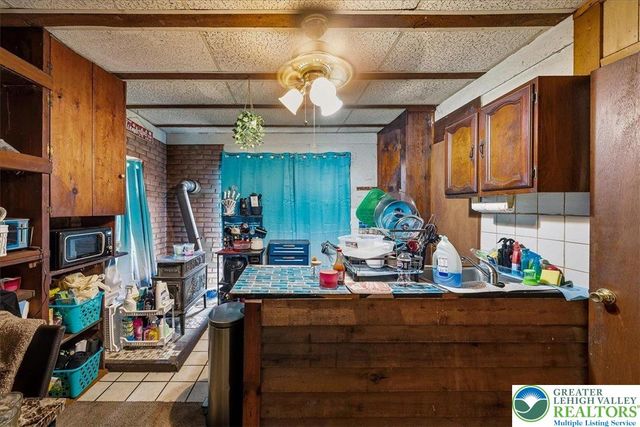 2445 Dornick Road, Middle Smithfield Twp, PA 18302