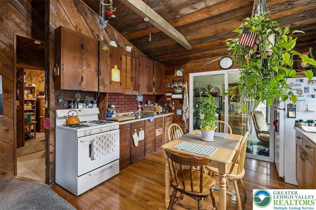2445 Dornick Road, Middle Smithfield Twp, PA 18302