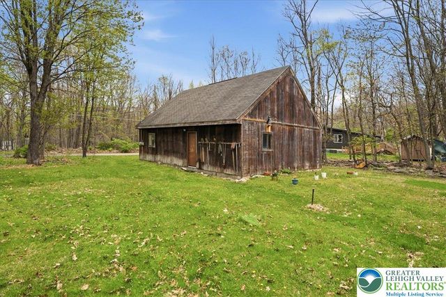 2445 Dornick Road, Middle Smithfield Twp, PA 18302