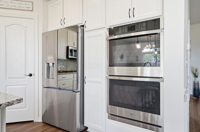1326 Blueberry, Grove City, OH 43123