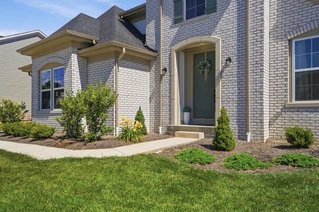 1326 Blueberry, Grove City, OH 43123