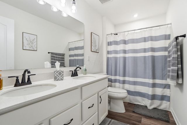 1326 Blueberry, Grove City, OH 43123
