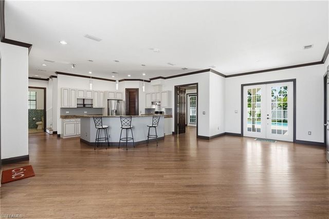 1358 Hopedale DR, Fort Myers, FL 33919