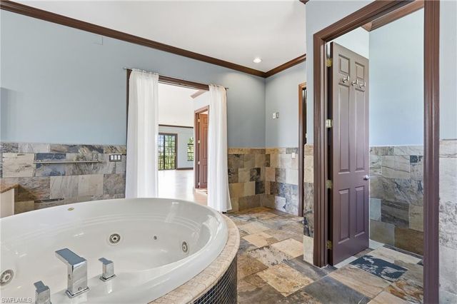 1358 Hopedale DR, Fort Myers, FL 33919