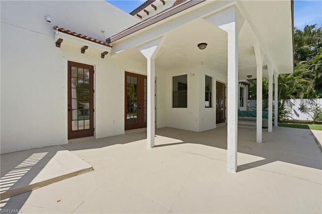1358 Hopedale DR, Fort Myers, FL 33919