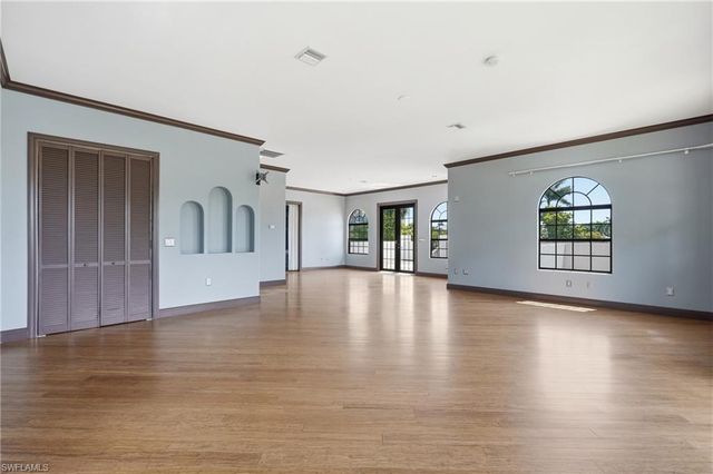 1358 Hopedale DR, Fort Myers, FL 33919