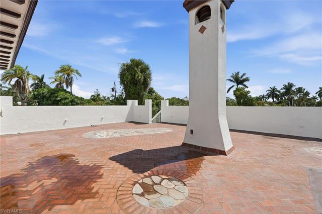 1358 Hopedale DR, Fort Myers, FL 33919