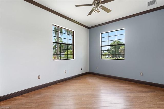 1358 Hopedale DR, Fort Myers, FL 33919