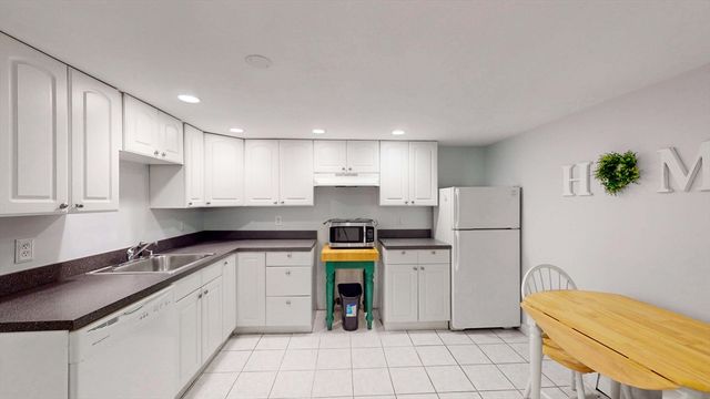 13 West Street, Woburn, MA 01801