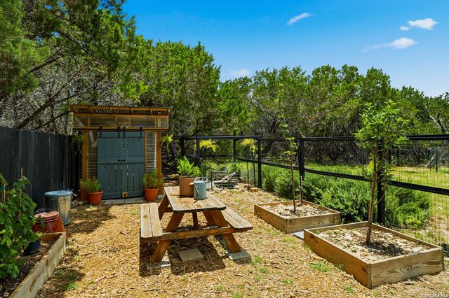 957 DEER FOREST DR, Pipe Creek, TX 78063