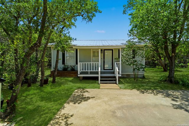 957 DEER FOREST DR, Pipe Creek, TX 78063