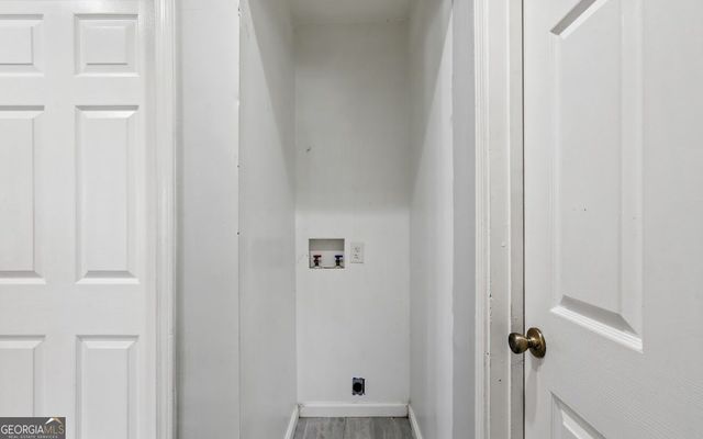 1296 Northwest Drive NW, Atlanta, GA 30318