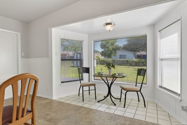 1015 MOUNT SEROLOD DR, San Antonio, TX 78213