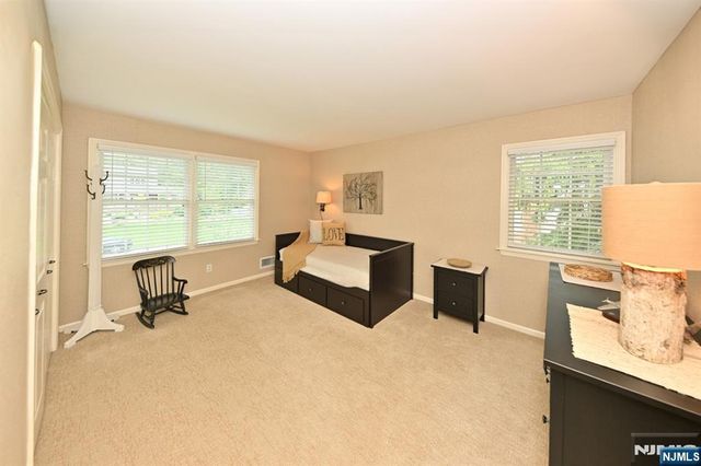 250 Meadowbrook Road, Wyckoff, NJ 07481