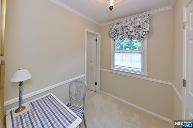 250 Meadowbrook Road, Wyckoff, NJ 07481