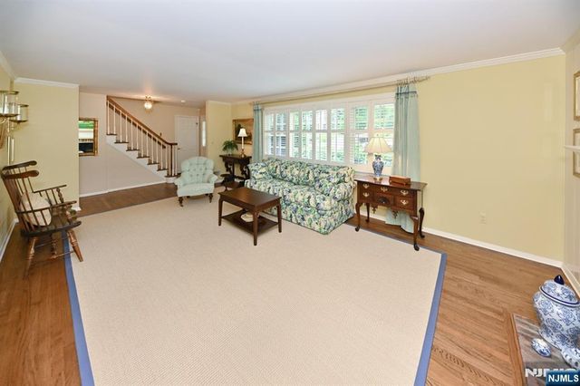 250 Meadowbrook Road, Wyckoff, NJ 07481
