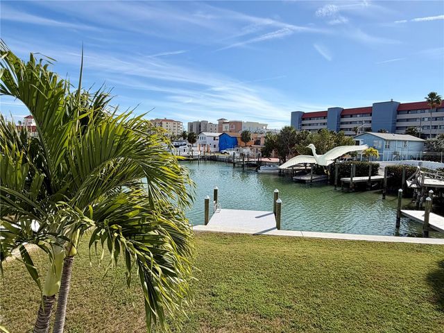 117 140TH AVENUE E, Madeira Beach, FL 33708