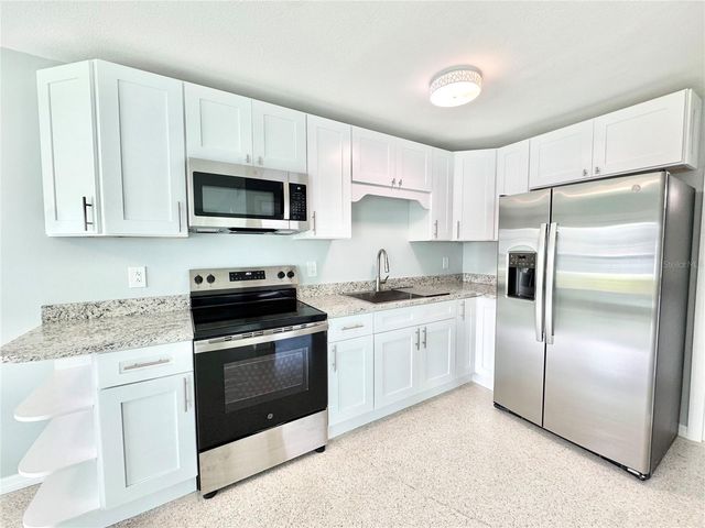 117 140TH AVENUE E, Madeira Beach, FL 33708