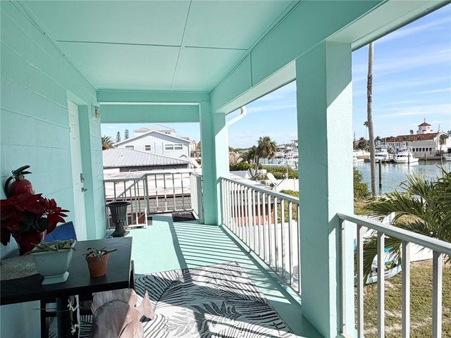 117 140TH AVENUE E, Madeira Beach, FL 33708
