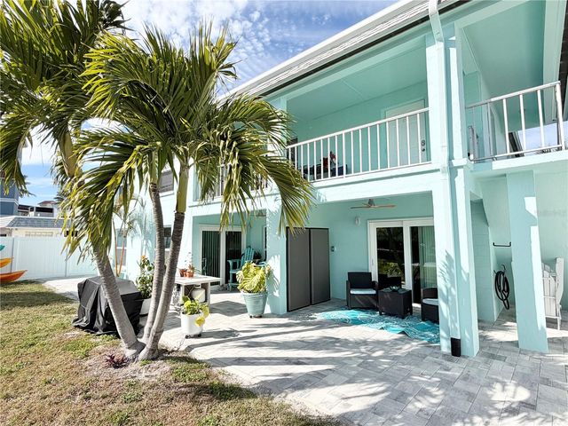 117 140TH AVENUE E, Madeira Beach, FL 33708