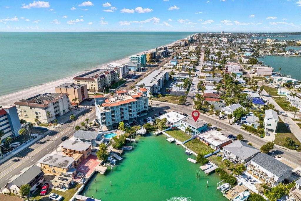 117 140TH AVENUE E, Madeira Beach, FL 33708