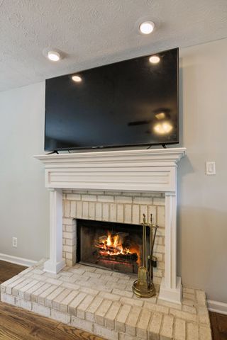 1913 Jackie Lorraine Dr, Clarksville, TN 37042