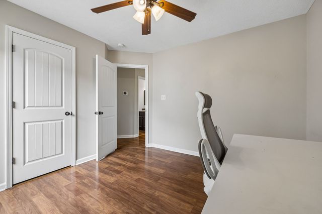 1913 Jackie Lorraine Dr, Clarksville, TN 37042