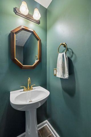 1913 Jackie Lorraine Dr, Clarksville, TN 37042