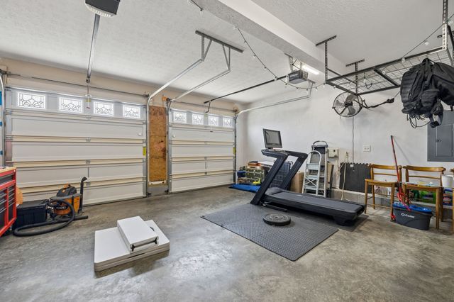 1913 Jackie Lorraine Dr, Clarksville, TN 37042