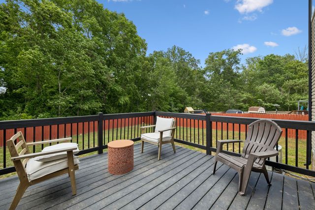 1913 Jackie Lorraine Dr, Clarksville, TN 37042