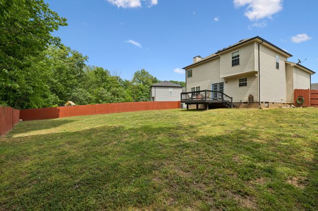 1913 Jackie Lorraine Dr, Clarksville, TN 37042