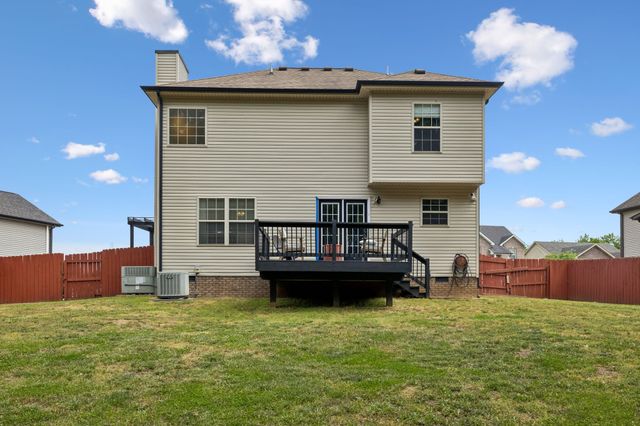 1913 Jackie Lorraine Dr, Clarksville, TN 37042