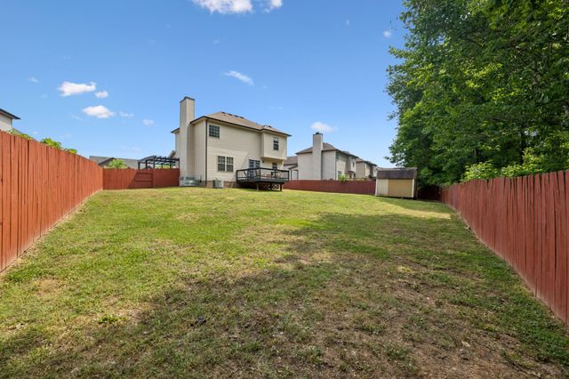 1913 Jackie Lorraine Dr, Clarksville, TN 37042