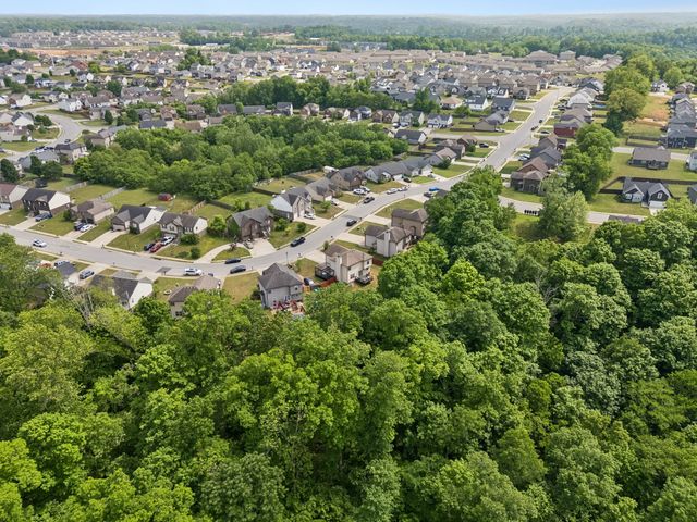 1913 Jackie Lorraine Dr, Clarksville, TN 37042