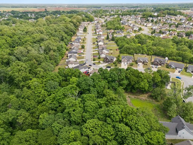 1913 Jackie Lorraine Dr, Clarksville, TN 37042