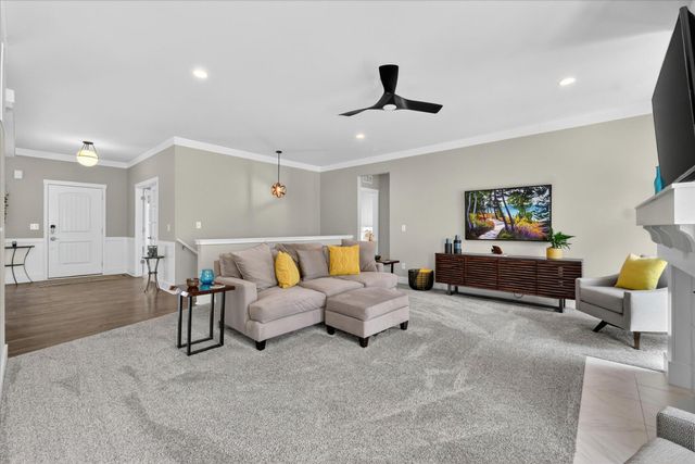 9126 Preserve Drive, Fenton, MI 48430