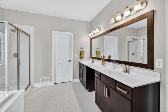 9126 Preserve Drive, Fenton, MI 48430