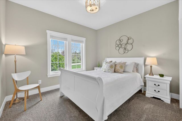 9126 Preserve Drive, Fenton, MI 48430