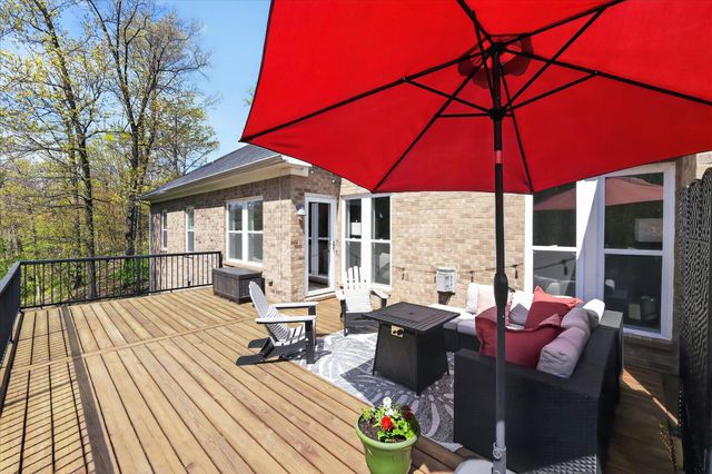 9126 Preserve Drive, Fenton, MI 48430