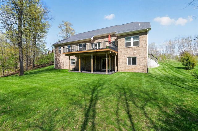 9126 Preserve Drive, Fenton, MI 48430