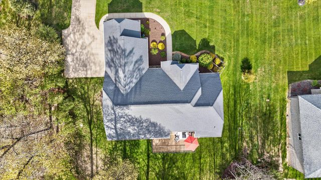 9126 Preserve Drive, Fenton, MI 48430
