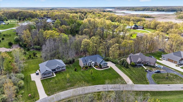 9126 Preserve Drive, Fenton, MI 48430