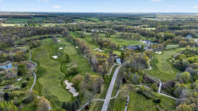 9126 Preserve Drive, Fenton, MI 48430