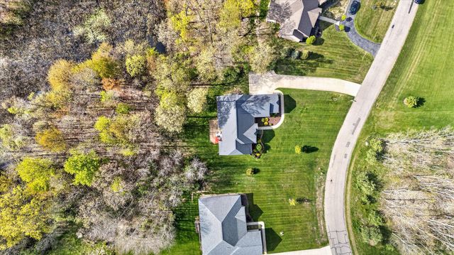 9126 Preserve Drive, Fenton, MI 48430
