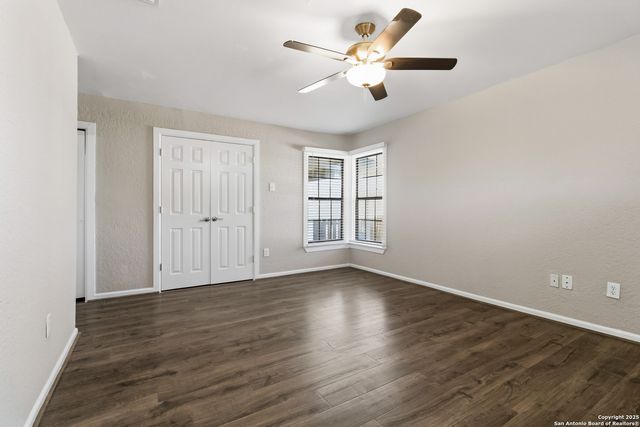 2439 W Summit Ave, San Antonio, TX 78228